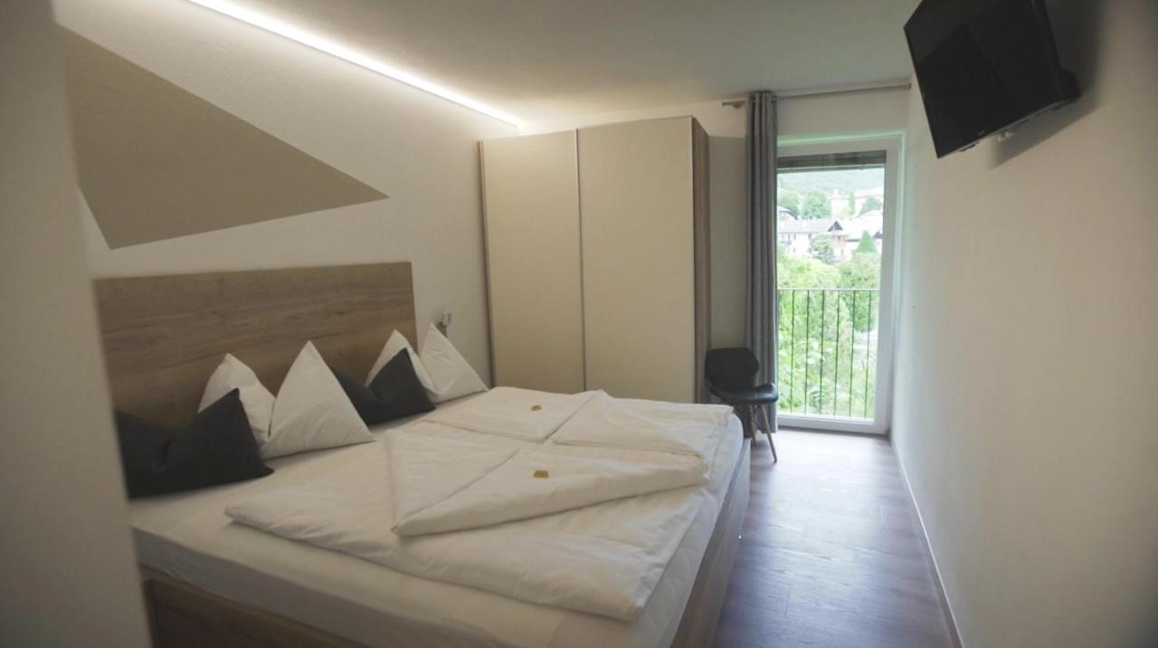 Garni Brunnenhof Hotel Caldaro Luaran gambar