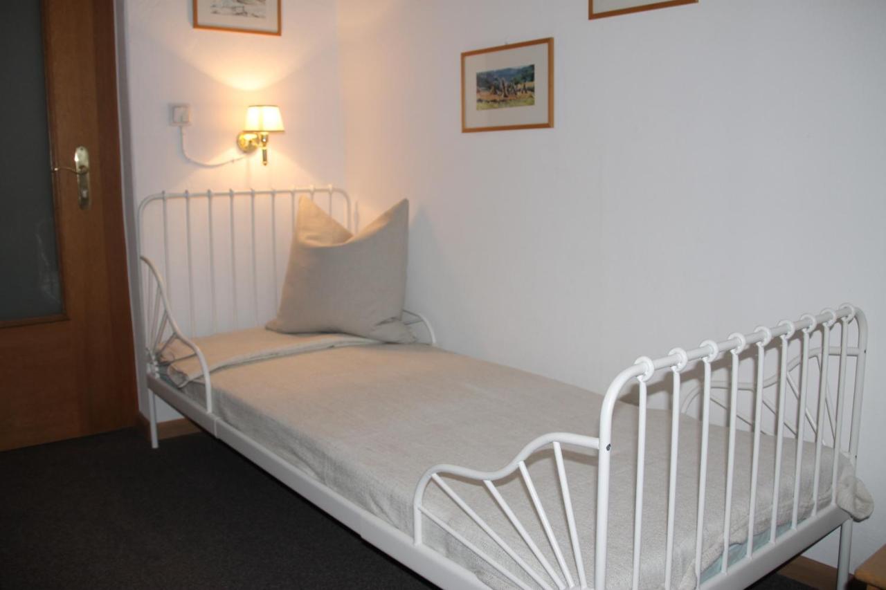 Garni Brunnenhof Hotel Caldaro Luaran gambar