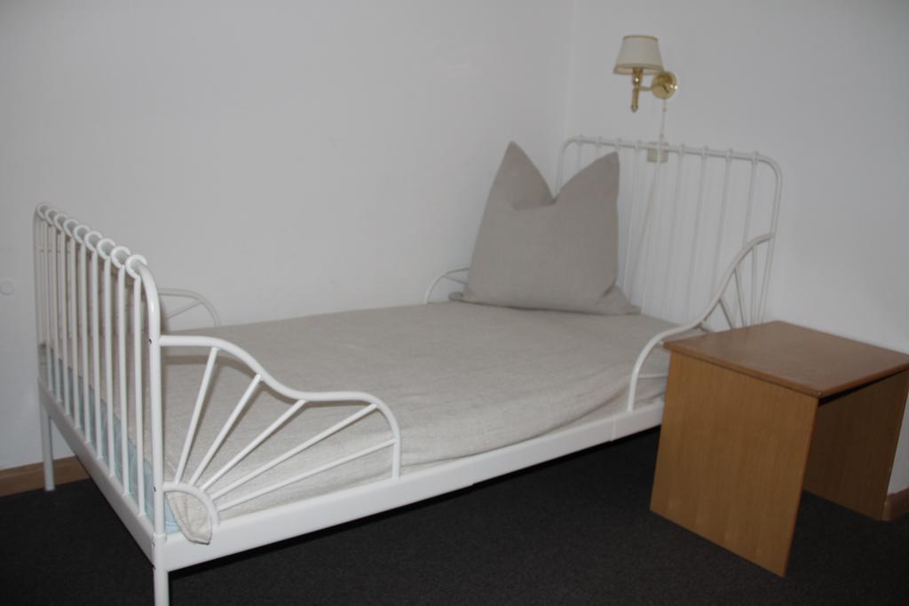 Garni Brunnenhof Hotel Caldaro Luaran gambar